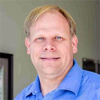 Ostreng-headshot_200x200